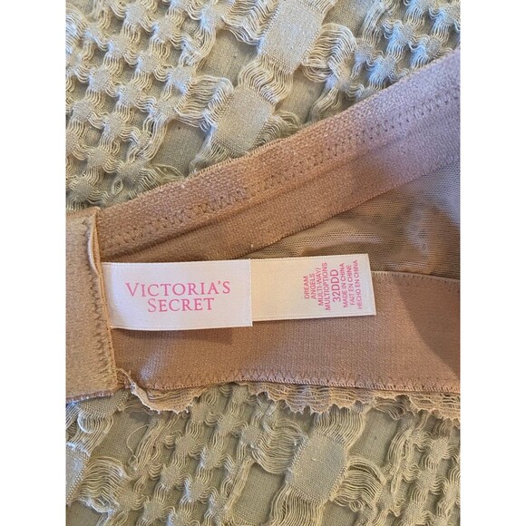 Victoria Secret  Bra Nude Strapless Size 32DDD Underwire with Lace Overlay Sexy! - Picture 8 of 10